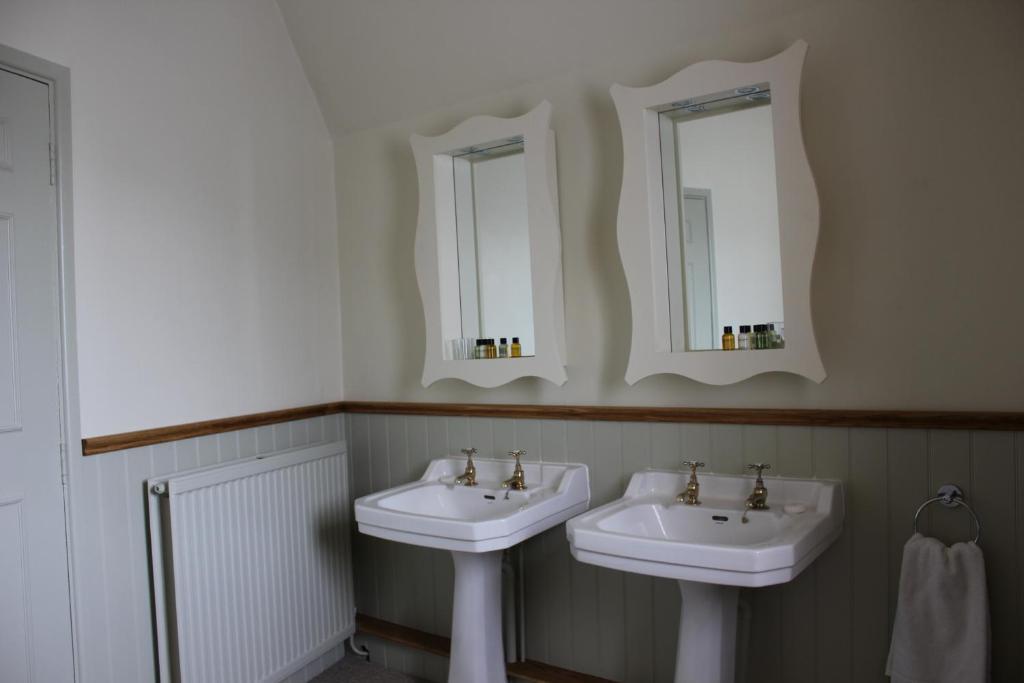 The Golden Pheasant Hotel Burford Habitación foto
